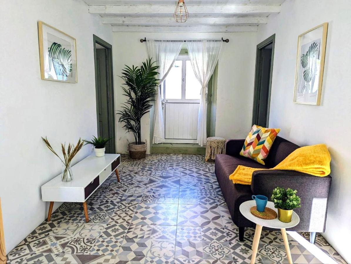 Cozy 3 Bedroom Home - Close To Beach Lourinhã Eksteriør billede